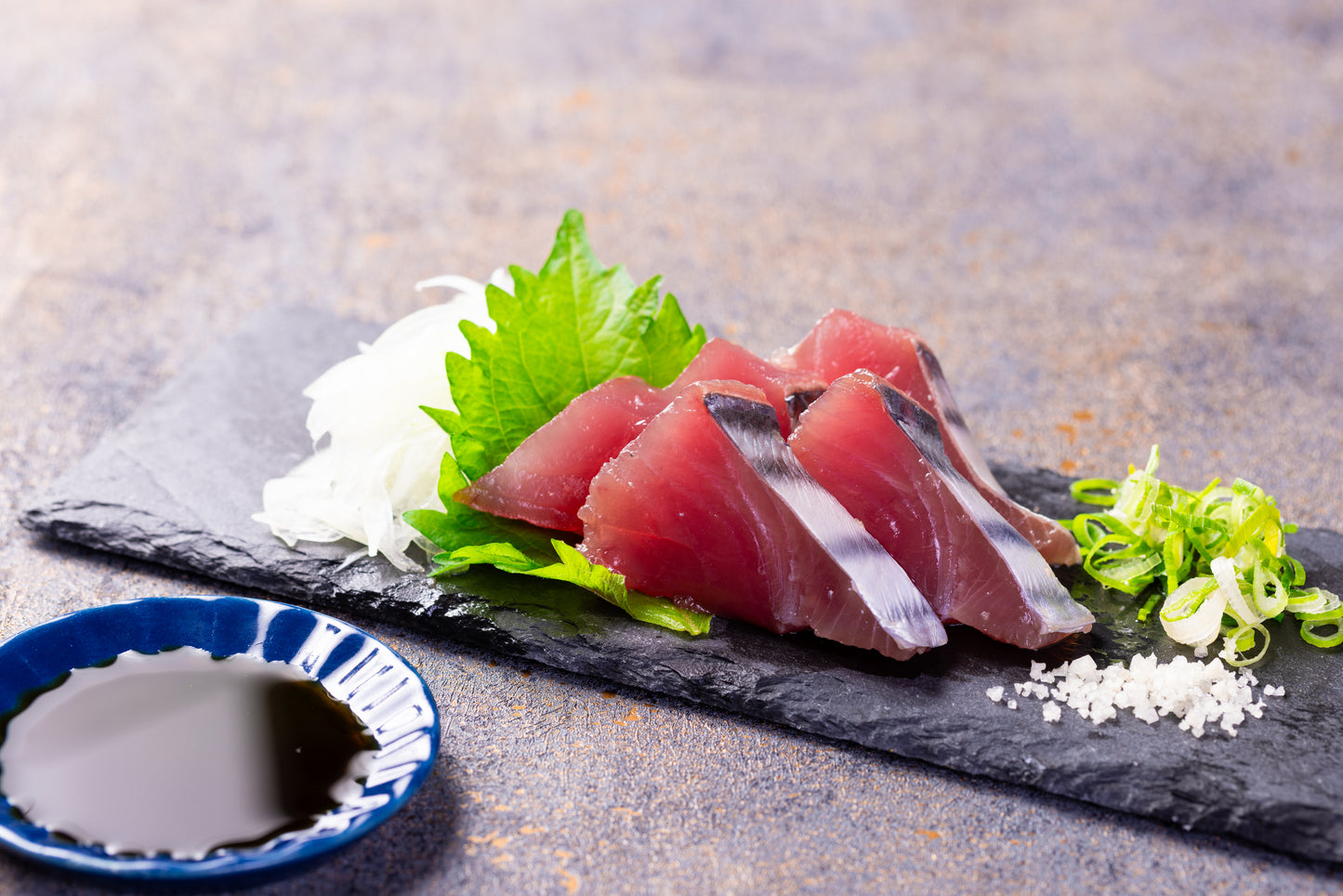 ケンケン鰹 瞬間冷凍 刺身 銀皮つくり 生食用 500g (和歌山県すさみ町産)